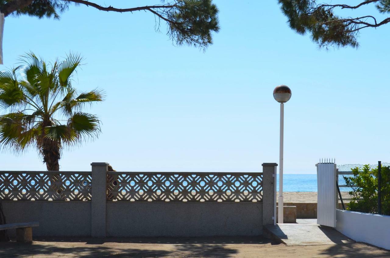 La Torre - Villa Rosamar Beach Cambrils Εξωτερικό φωτογραφία